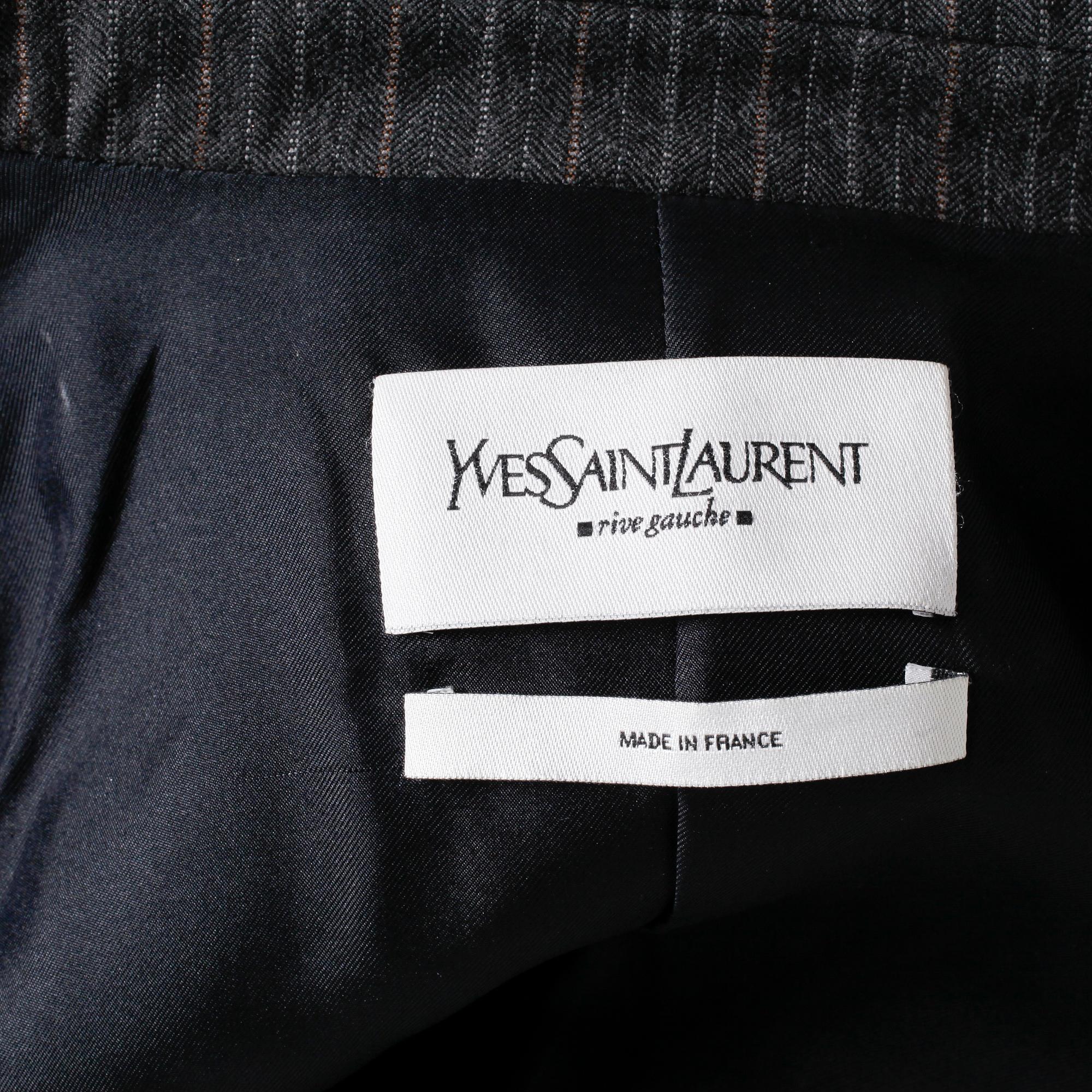 KOSTYM, Yves Saint Laurent, tvådelad dräkt/kostym bestående av kavaj samt byxor.