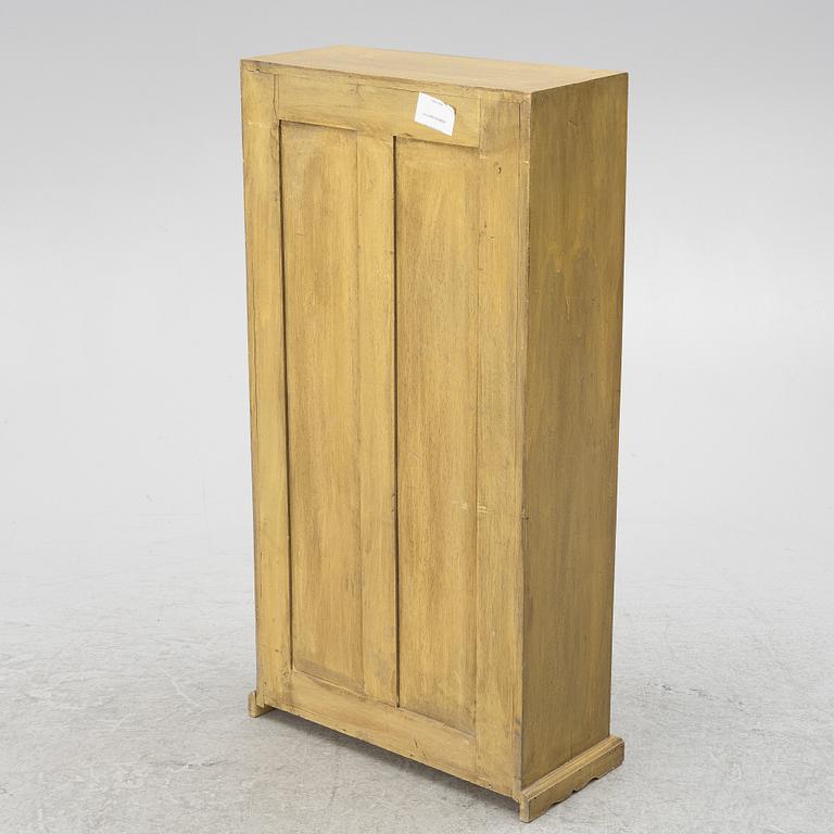 Spice cabinet/drawer, contemporary.