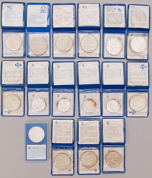 JUBILEUMSMYNT, 22 st, silver, Finland 1960-80-tal. Totalvikt ca 983 g.