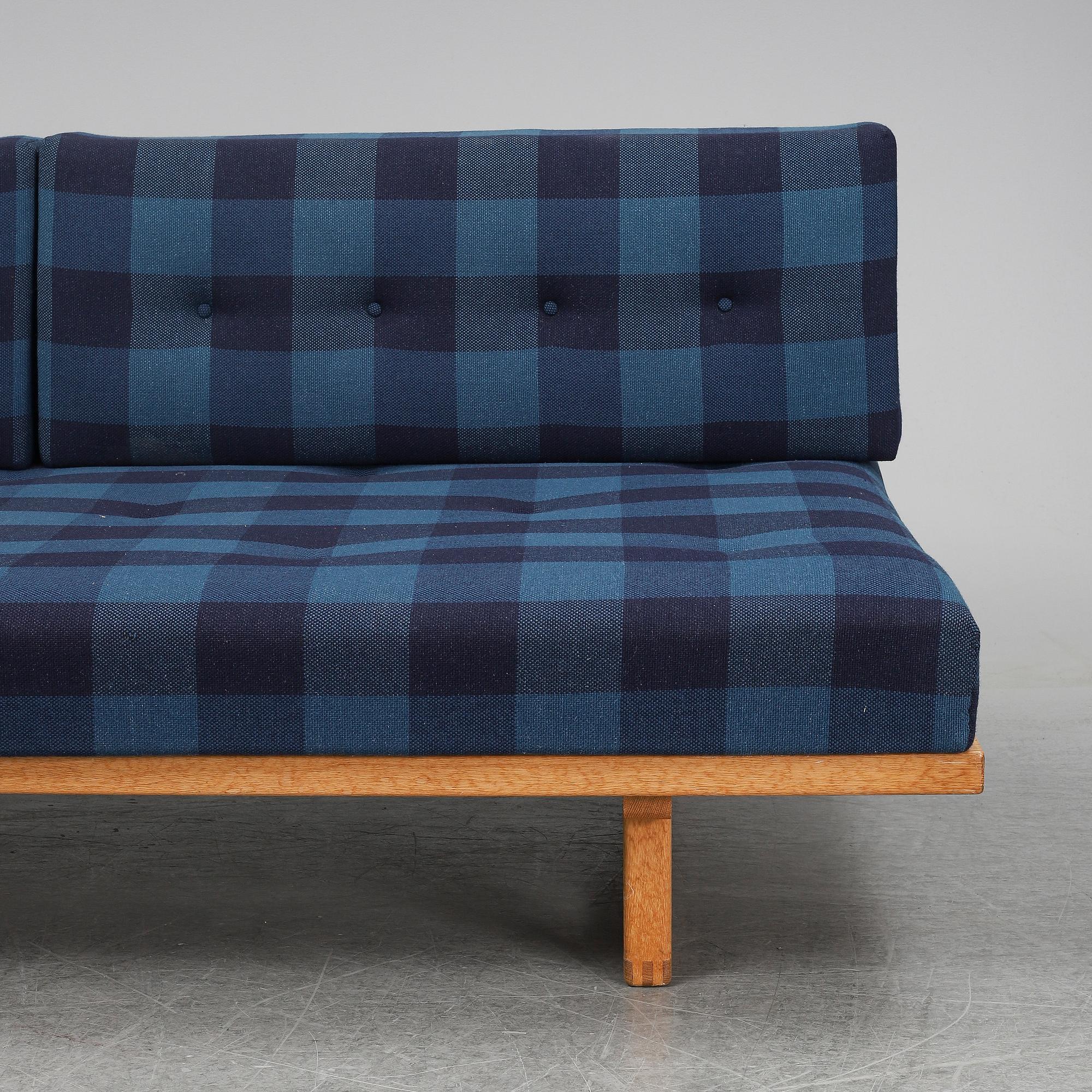 BØRGE MOGENSEN, an oak daybed, model 4311/4312, Fredericia Stolefabrik, Denmark, 1960's.