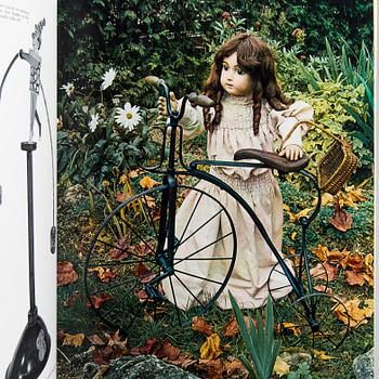 A lot of five toy books including "The Art of the Tin Toy".