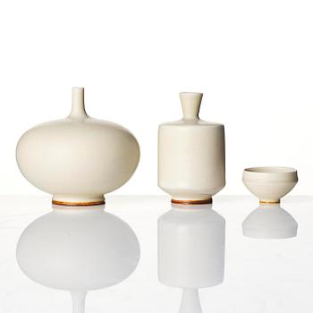 Berndt Friberg, vaser, 5 st och skål, stengods, Gustavsbergs studio, 1963-66.