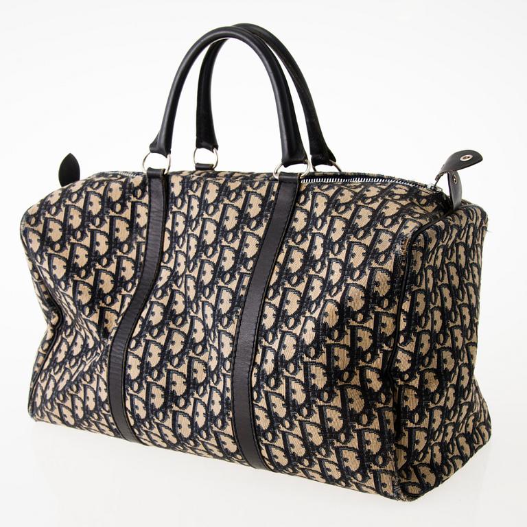 CHRISTIAN DIOR, KAKSI VINTAGE LAUKKUA JA VYÖ.