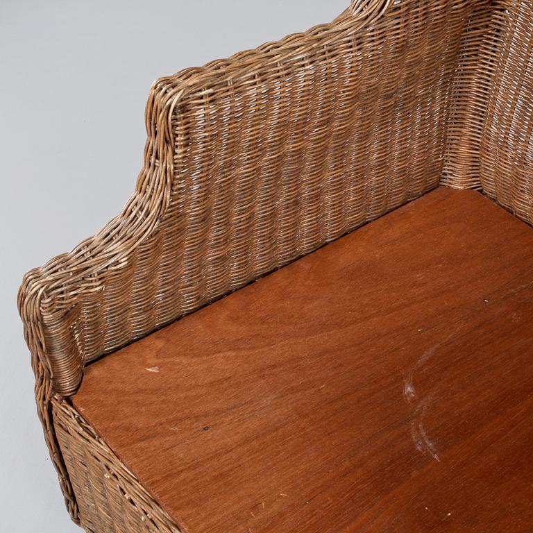 FÅTÖLJER, ett par, 1900-talets fjärde kvartal.