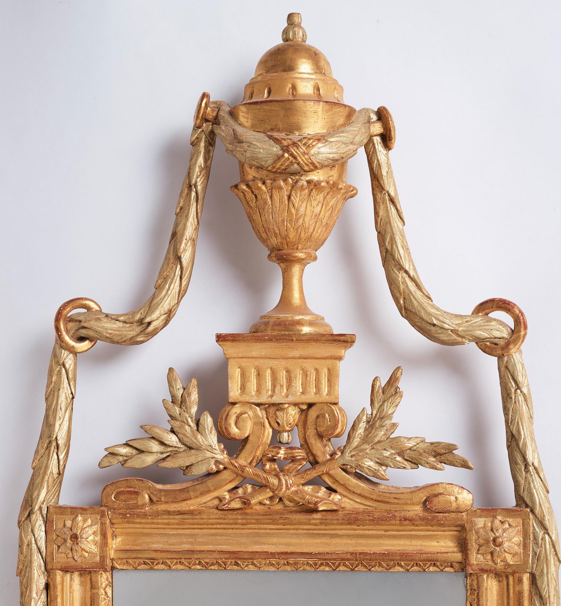 Speglar ett par, troligen Tyskland sent 1700-tal, Louis XVI.