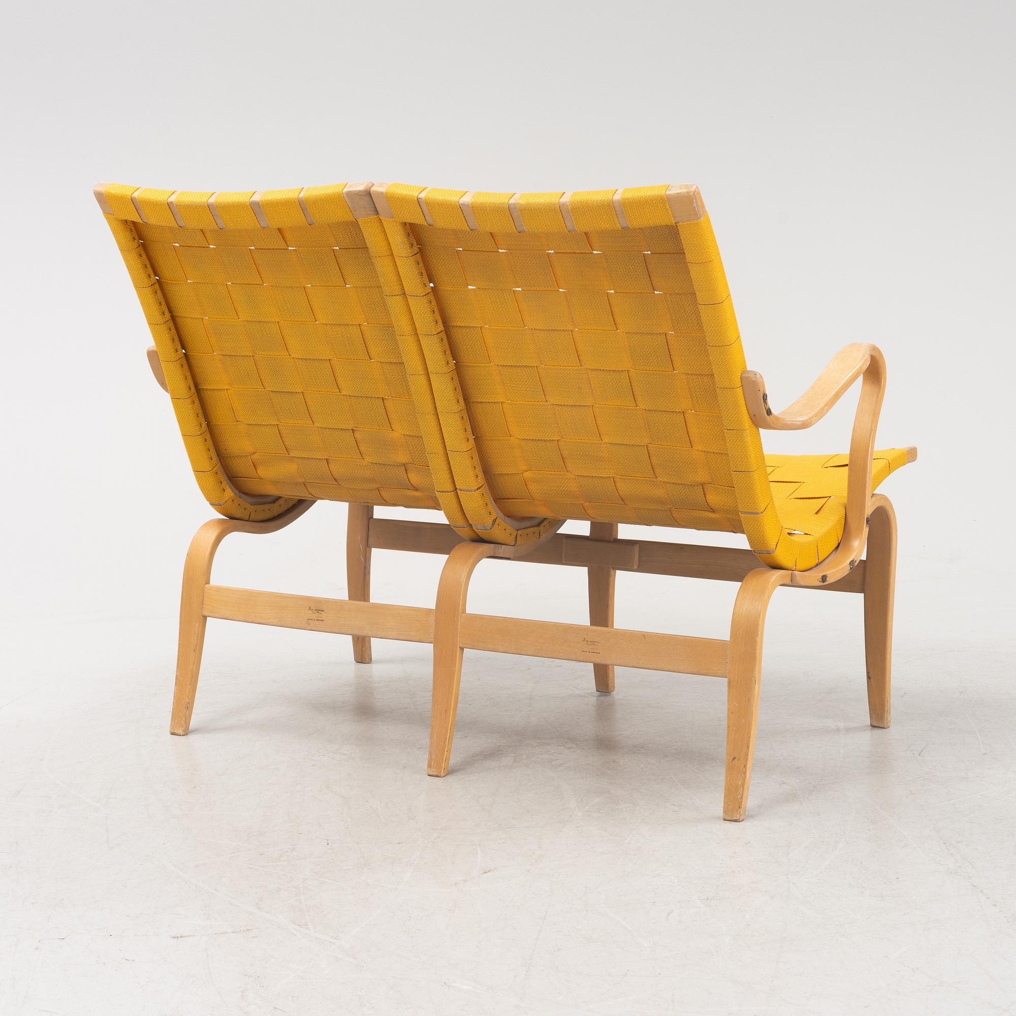Bruno Mathsson, soffa, "Eva", Firma Karl Mathsson, daterad 1974.