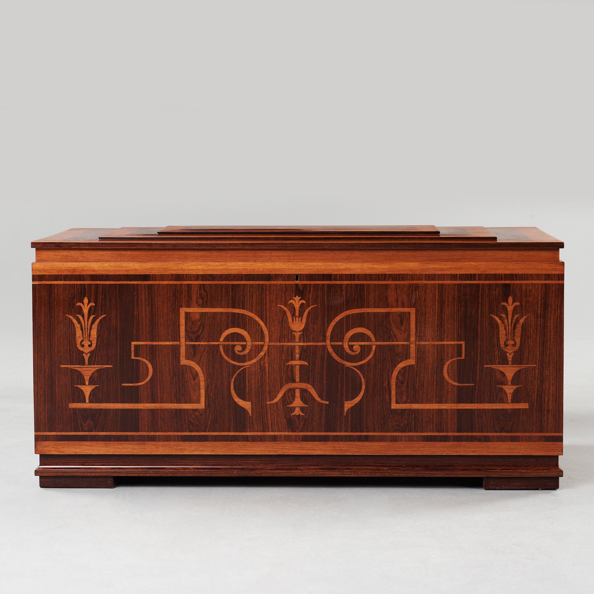 SWEDISH GRACE, kista, 1920-30-tal.