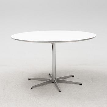 Arne Jacobsen, a 'Circular/B825' dining table, Fritz Hansen, Denmark, 1986.