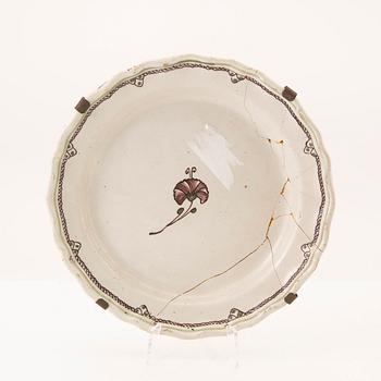 Tallrikar 6 st Holland/Frankrike 1700-talets mitt fajans.