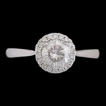 RING, 18 k vitguld, briljantslipade diamanter tot ca 0.86 ct.