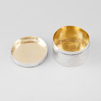 DOSA, silver, C P Öberg, Sundsvall 1814. Vikt ca 127 gram.