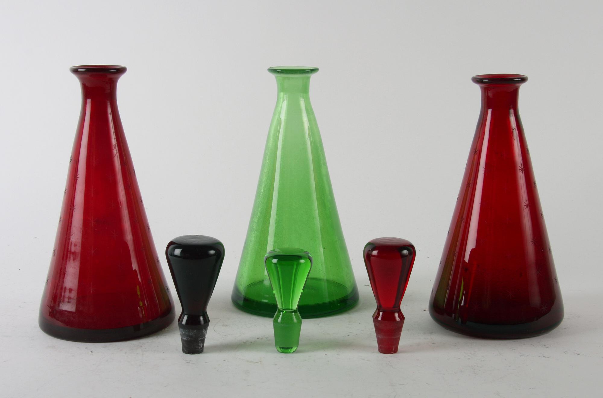 KARAFFER MED PROPP, 3 st, glas, 1900-tal.