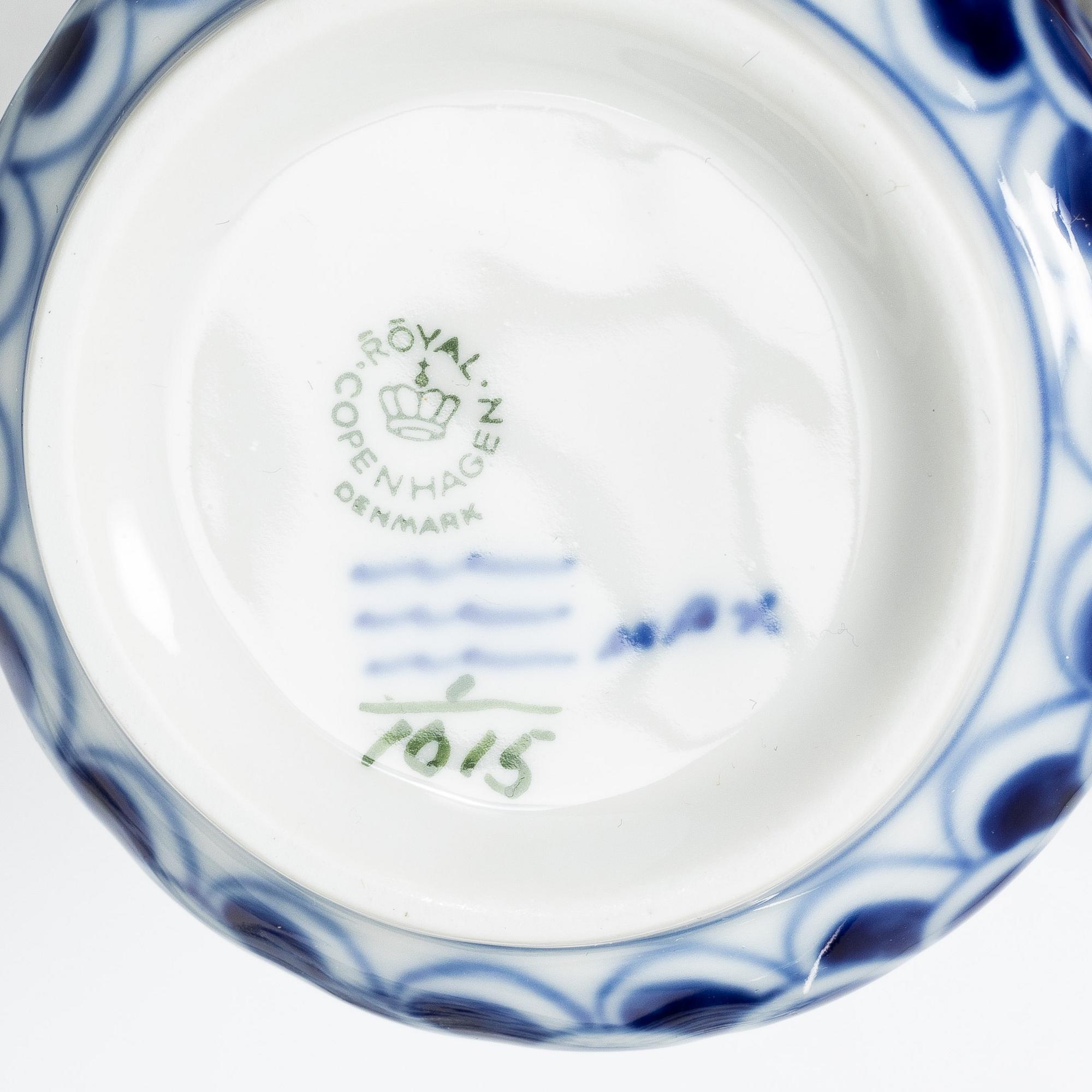 Royal Copenhagen, a 31-piece full lace porcelain coffee service, "Blue Fluted", Denmark, 1969-91.