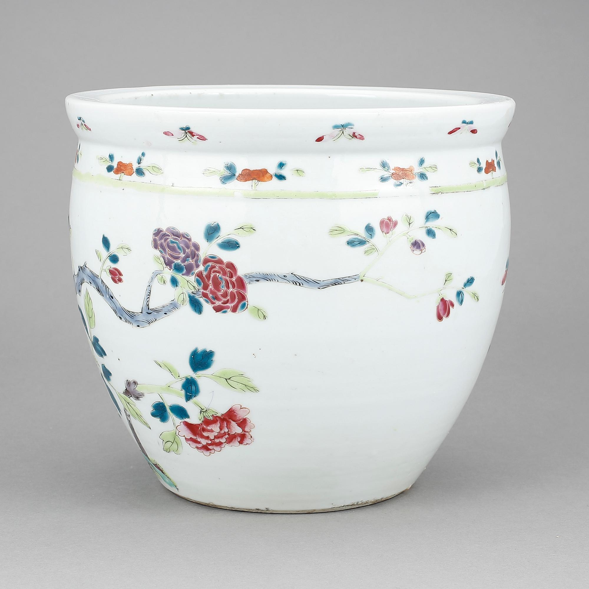 YTTERFODER, porslin, sen Qing, omkring 1800-talets slut.