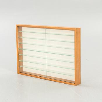 Display cabinet, modern manufacture, Collector Höganäs.