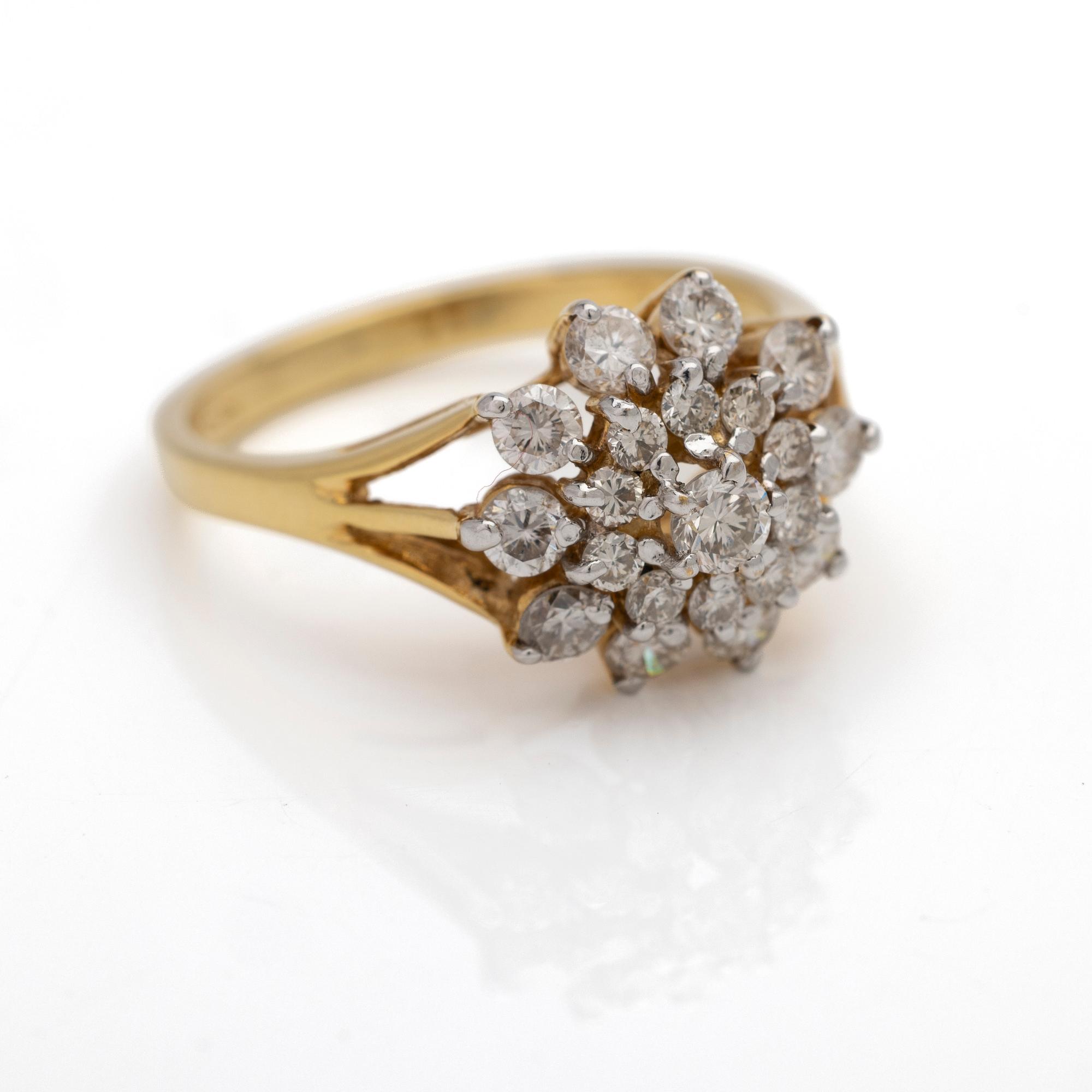 Carmoséring, 18k rött guld med briljantslipade diamanter.