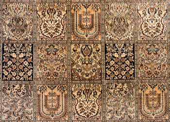 Matto, silkki, Kashmir. Noin 220 x 159 cm.