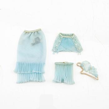 Barbie clothes 4 sets,Ken clothes 1 set,vintiage including "Golden Girl" Mattel 1959-62, "Undergarments" Mattel 1959-62.