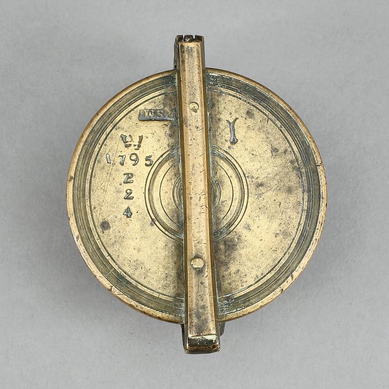 VIKTSATS, mässing, Sverige, med datering 1795.