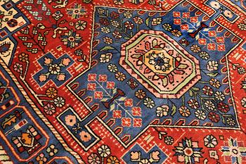 A Hamadan rug, 213 x 138 cm.