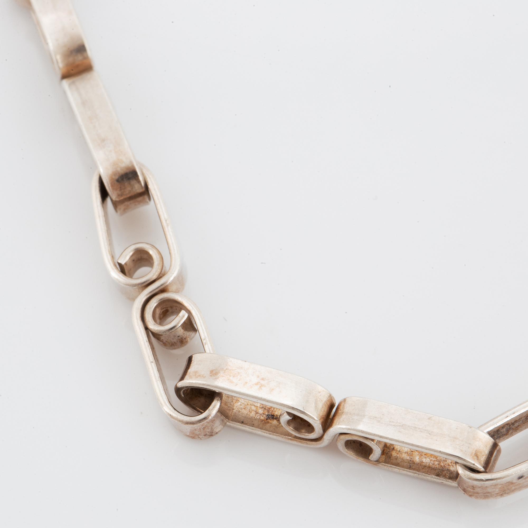 THERESIA HVORSLEV, sterling silver necklace.