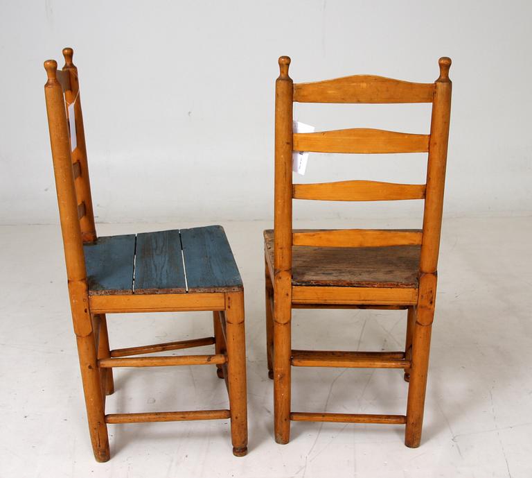 STOLAR, ett par, 1800-talets första hälft, en dat 1811.