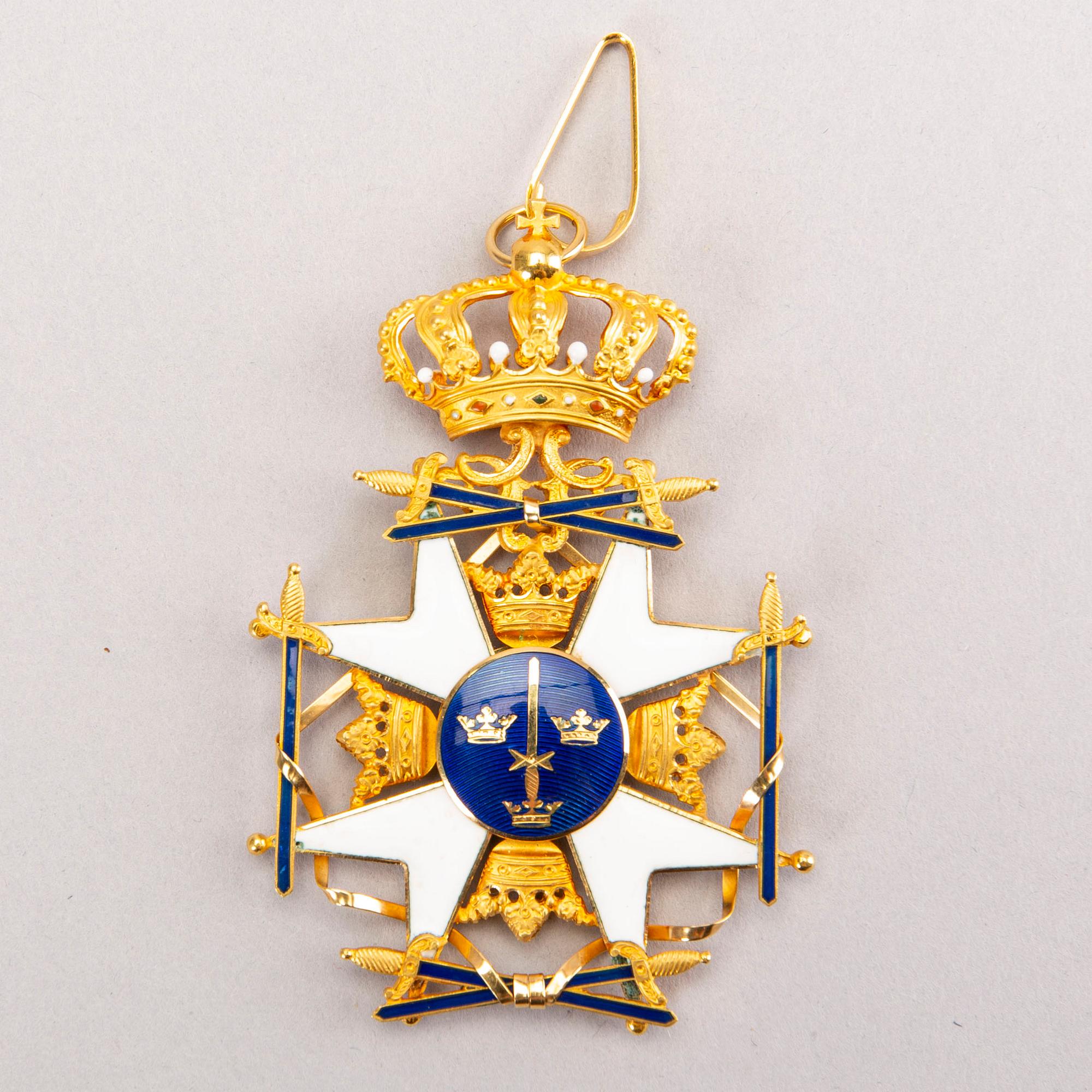 Swords of the Knights Cross Enamel on 18K CF Carlman 1960
total weight 31 gram.