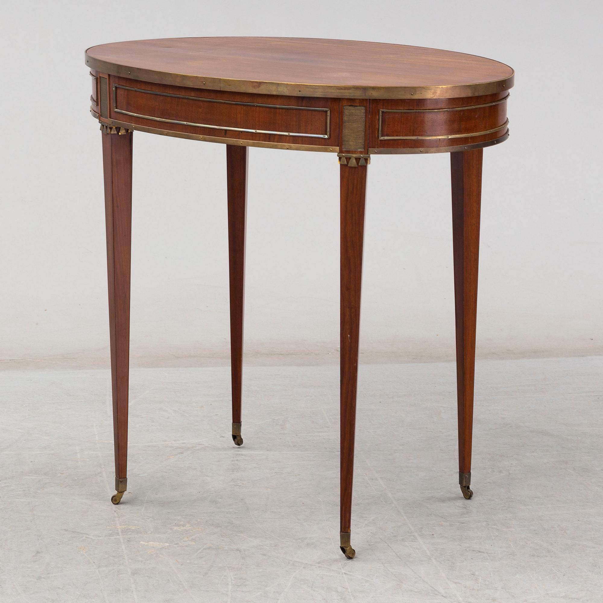 BORD, sengustavianskt, 1700-talets slut.