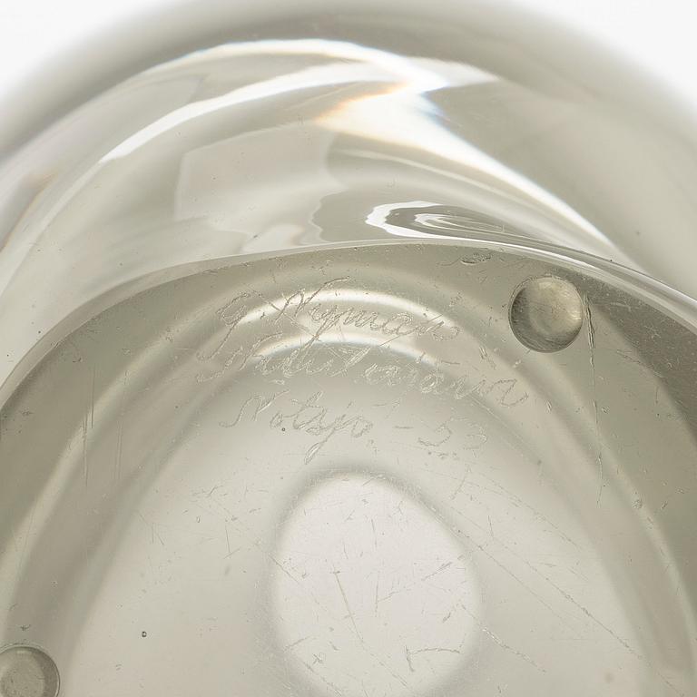 Gunnel Nyman, vas, modell "GN 35", signerad G. Nyman Nuutajärvi Notsjö -53.