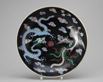A Qing dynasty plate.