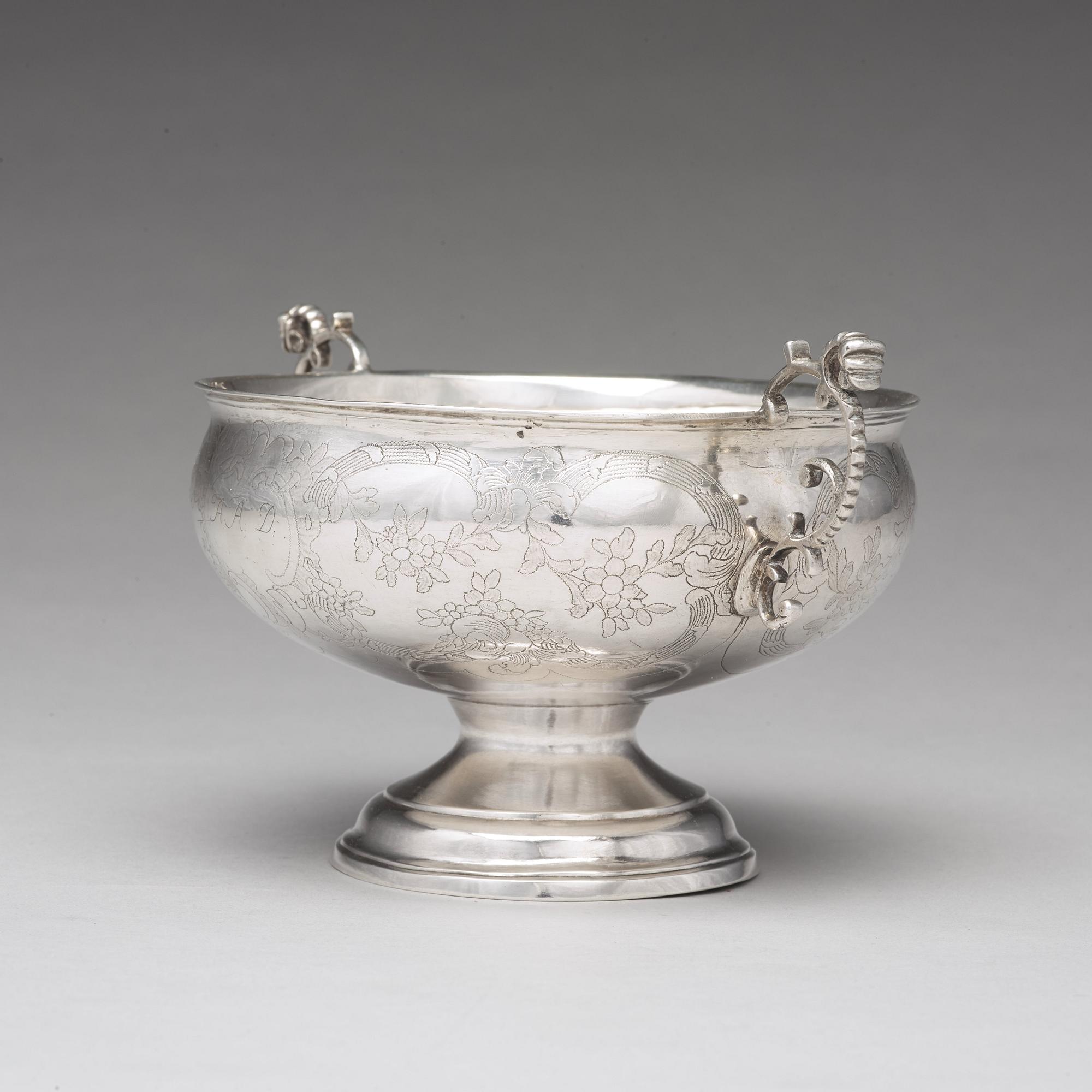 A Swedish 18th century silver brandy-bowl, mark of Nils Grubb, Hudiksvall 1777.