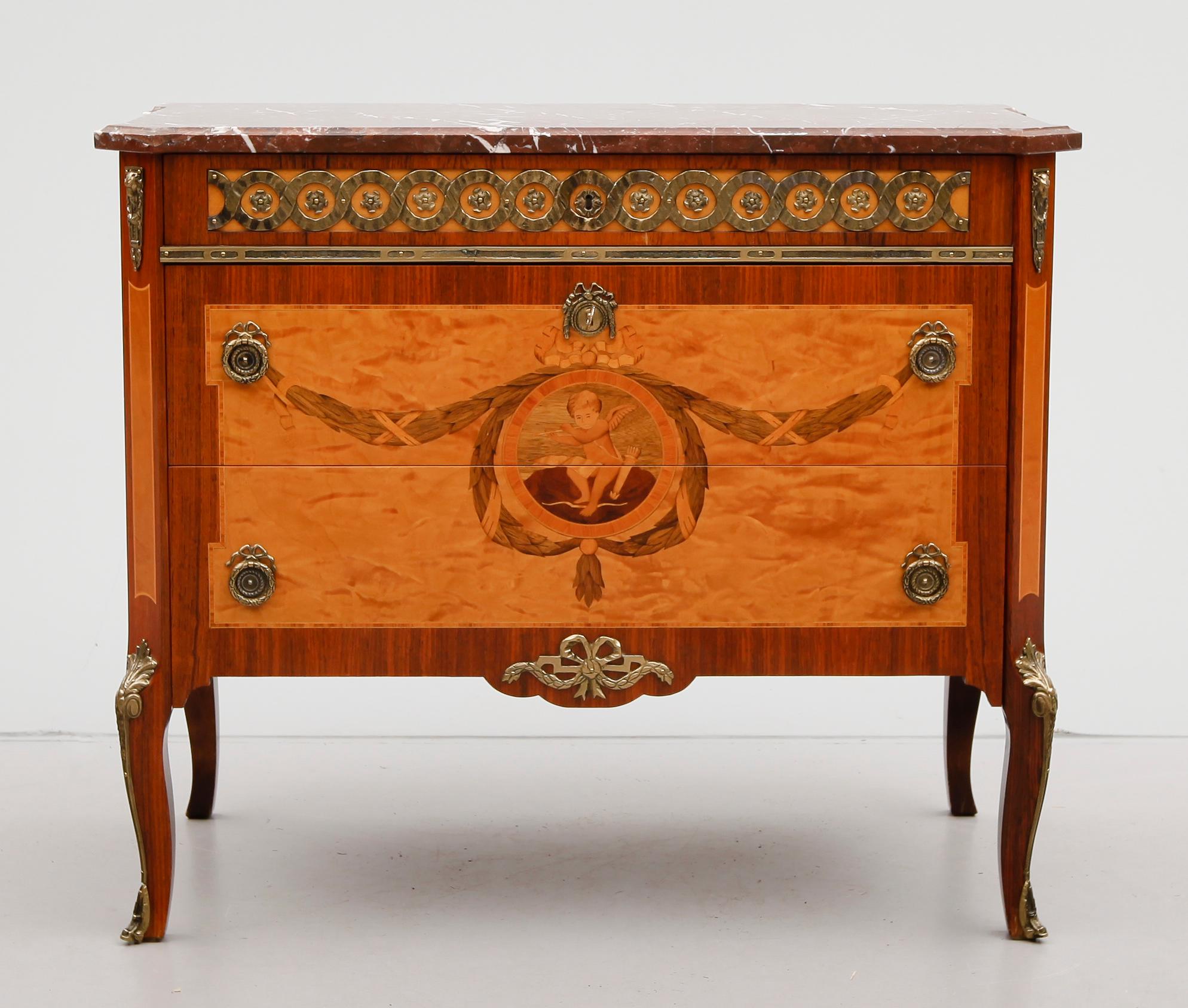 BYRÅ, gustaviansk stil, 1900-talets mitt.