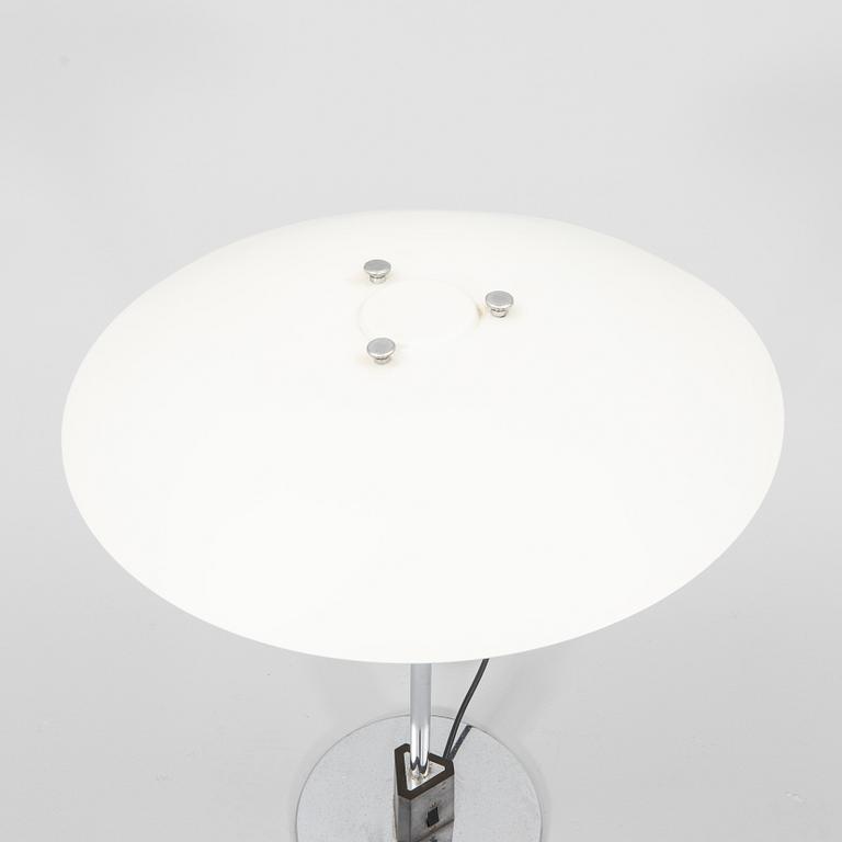 Poul Henningsen, bordslampa, "PH 4/3", Louis Poulsen, Danmark.