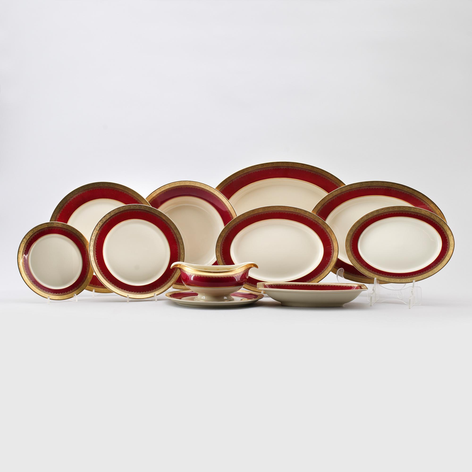MATSERVIS, 68 delar, porslin, Rosenthal, 1900-talets första hälft.