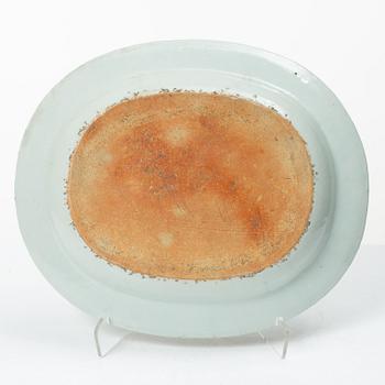 Djupt stekfat, kompaniporslin, Kina, Qingdynastin, Qianlong (1736-95).