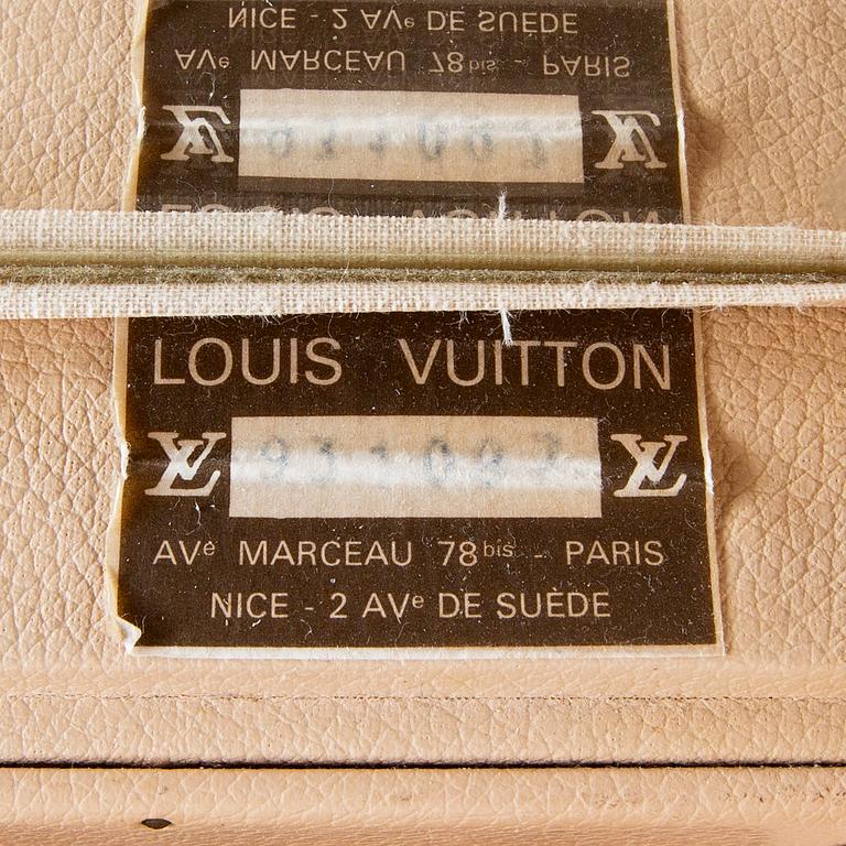 Louis Vuitton,