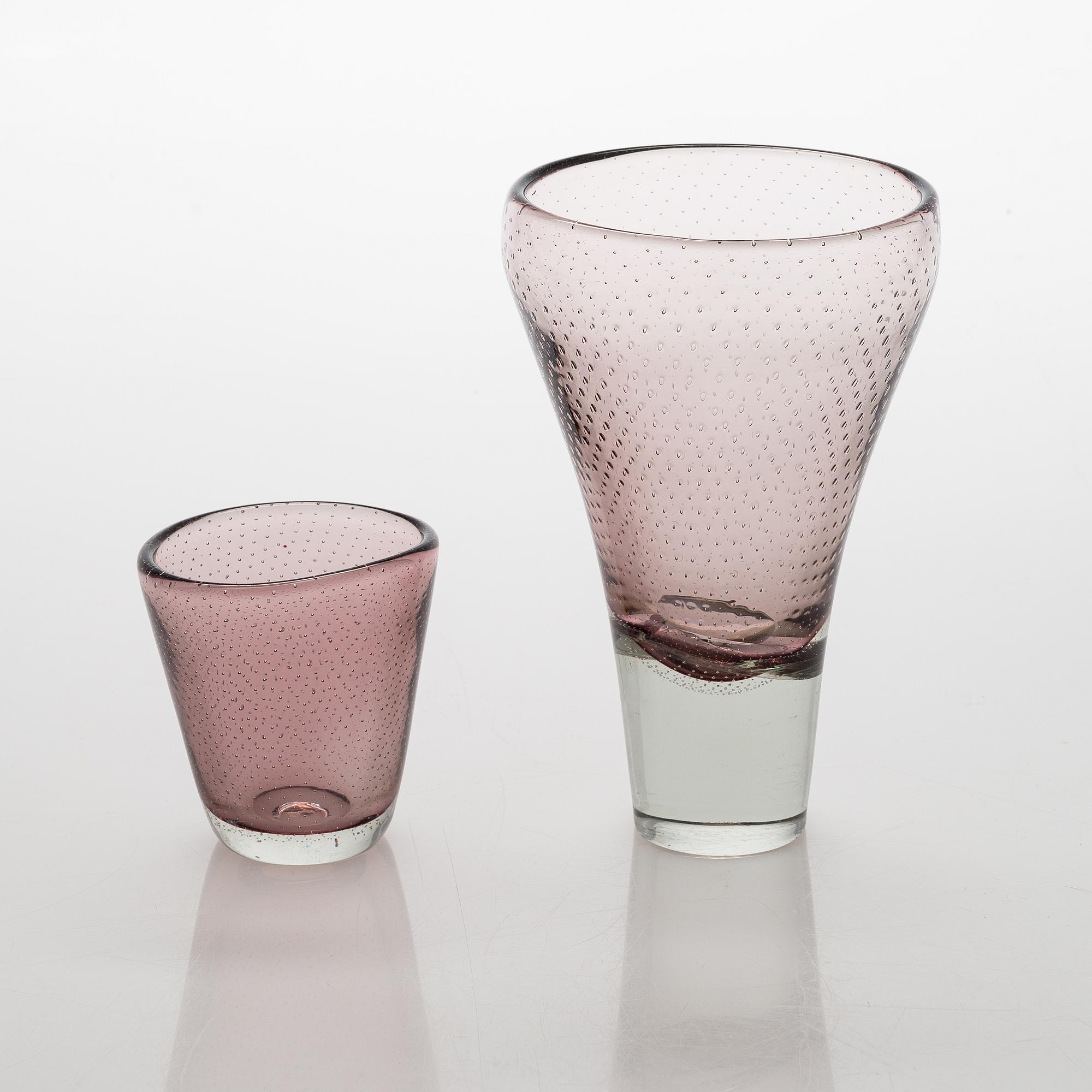 Gunnel Nyman, two glass vases, etching pen signitures, Nuutajärvi Notsjö. Mid-20th century.
