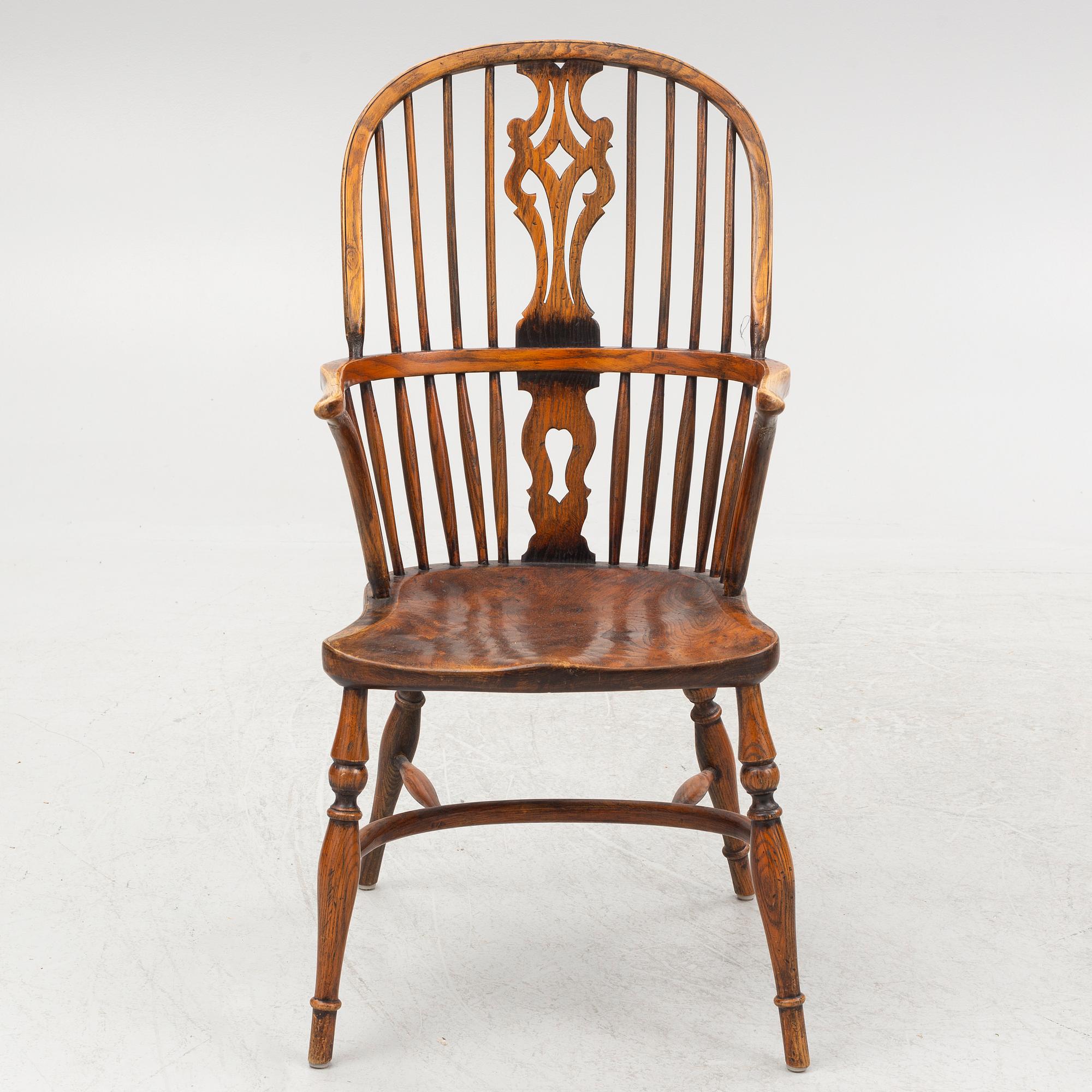 Four Windsor-Style Armchairs, first half of the 20th Century.