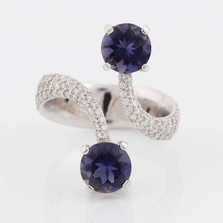 Tanzanite and brilliant cut diamond ring.