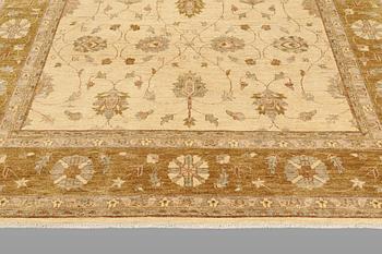 Carpet, Zigler, 299 x 218 cm.