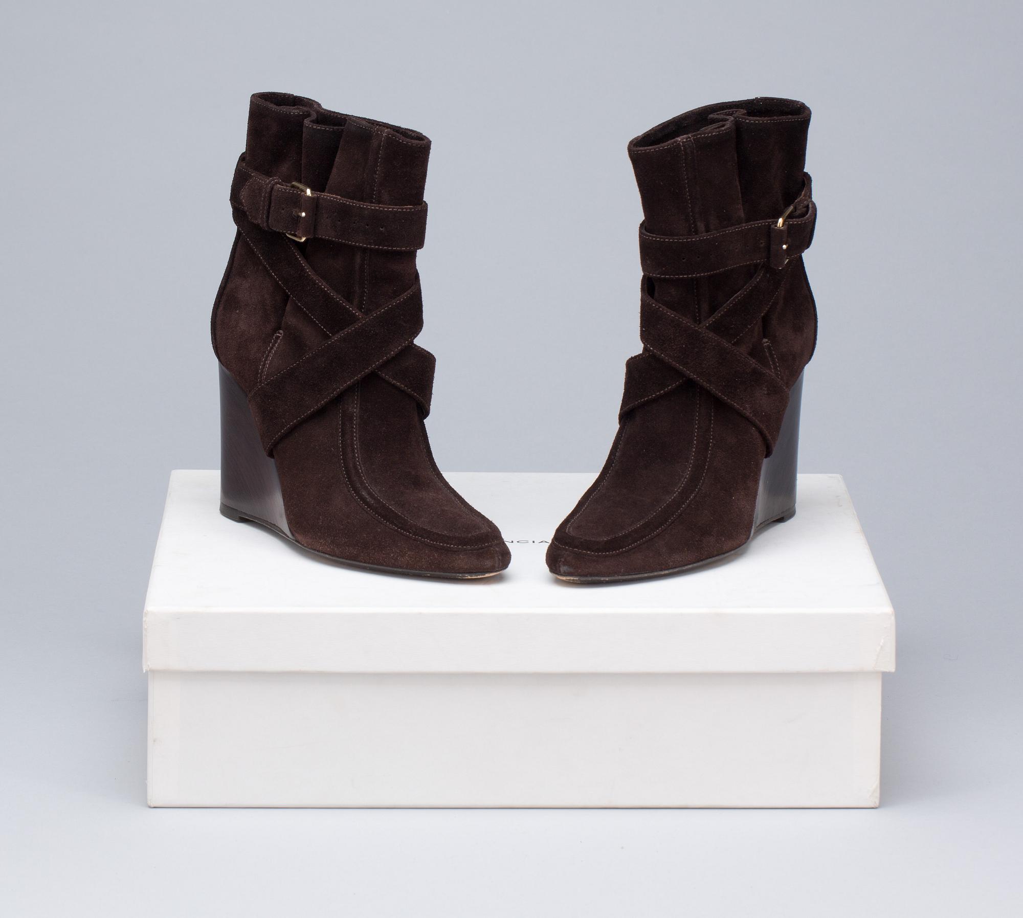 SKOR, Balenciaga.