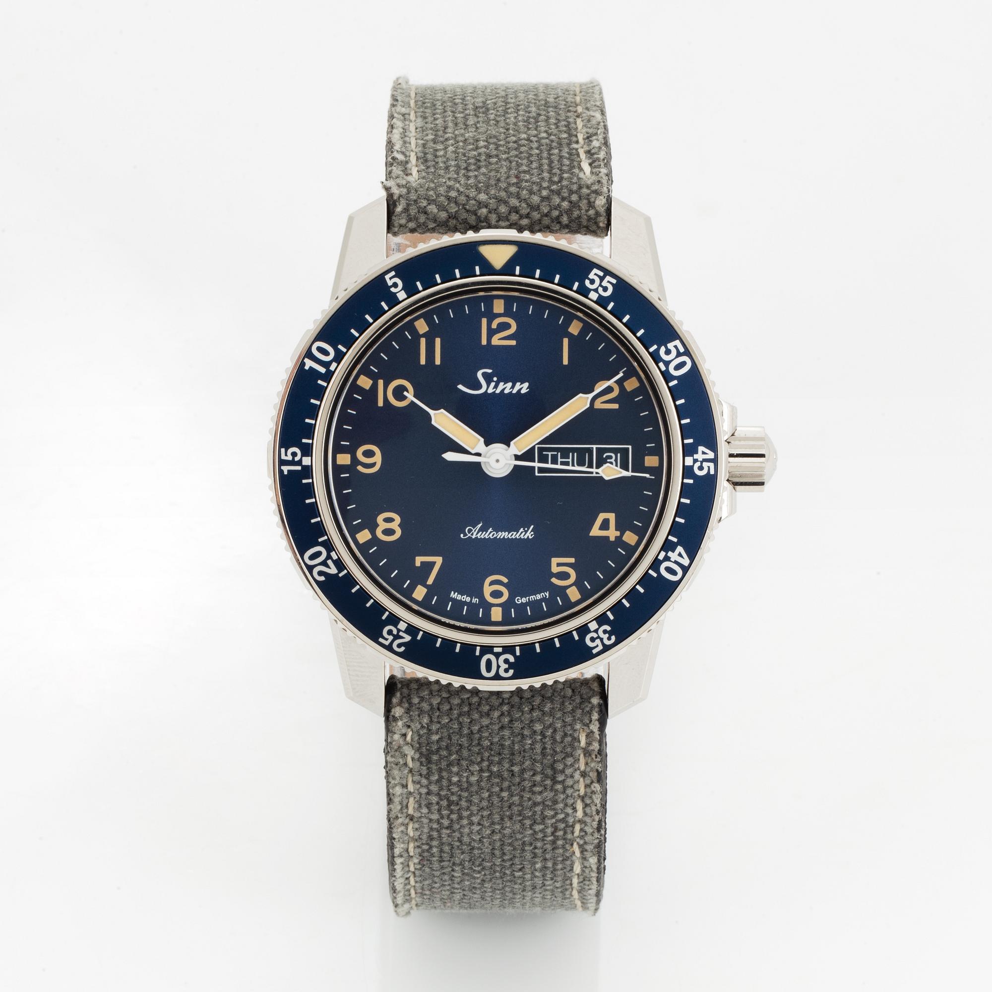 Sinn, 104 St Sa A B E, wristwatch, 41 mm.