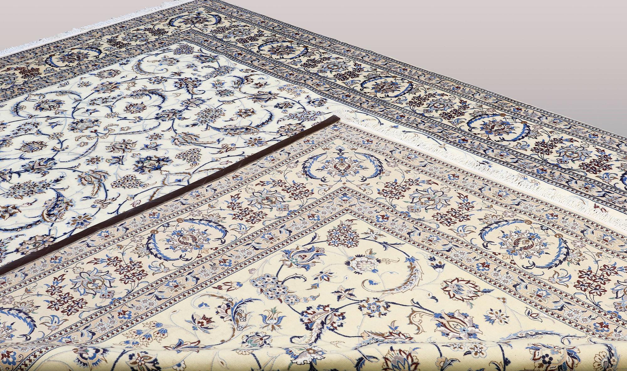 A CARPET, Nain part silk, s.k 9 LAA, ca 396 x 290 cm.
