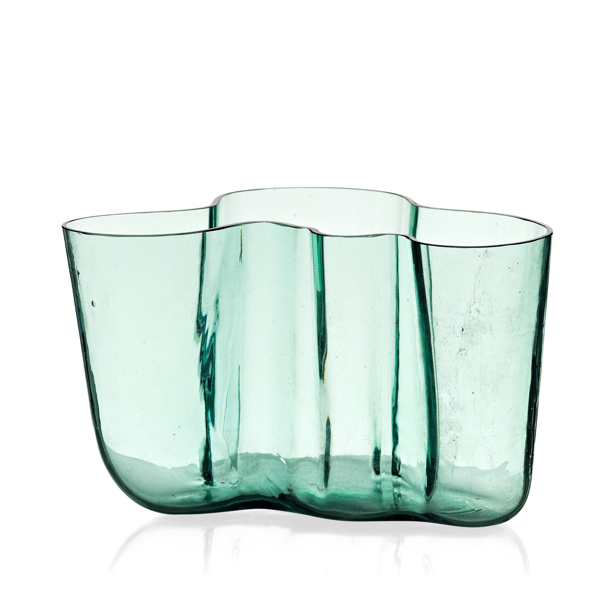 Alvar Aalto, vas, modell 9750, Karhula Glasbruk, Finland, ca 1937-1949.