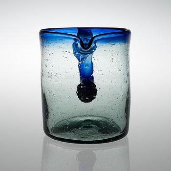 OIVA TOIKKA, A GLASS JUG. Signed Oiva Toikka Nuutajärvi Notsjö, 1970s.