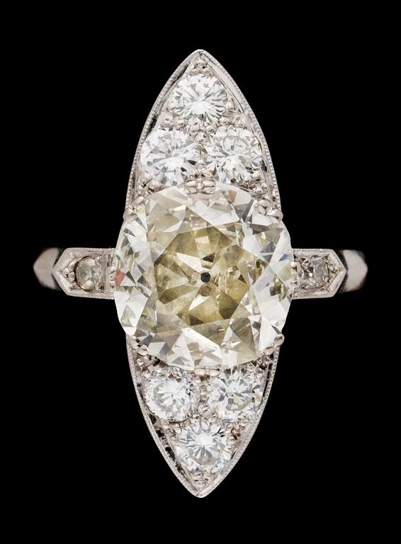 RING, MED GAMMALSLIPAD DIAMANT 4.28 CT.