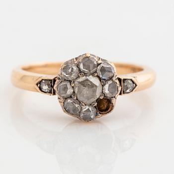 Ring 14K gold with rose-cut Diamonds, size 49.