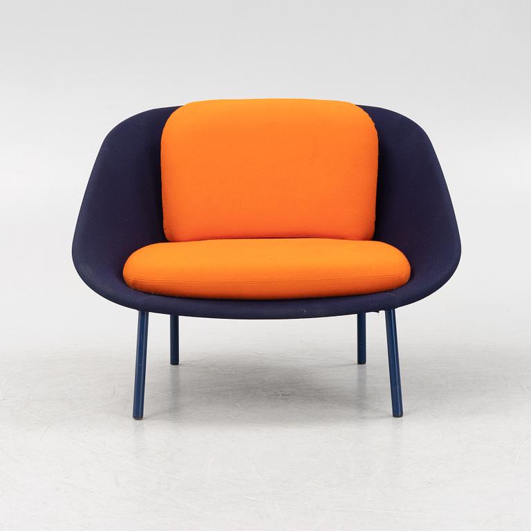 Cate and Nelson, a 'Netframe' easy chair, Offecct.