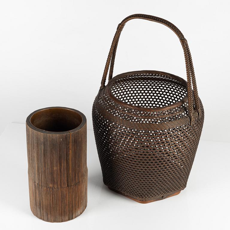 A signed Japanese Ikebana flower basket, 20th Century.