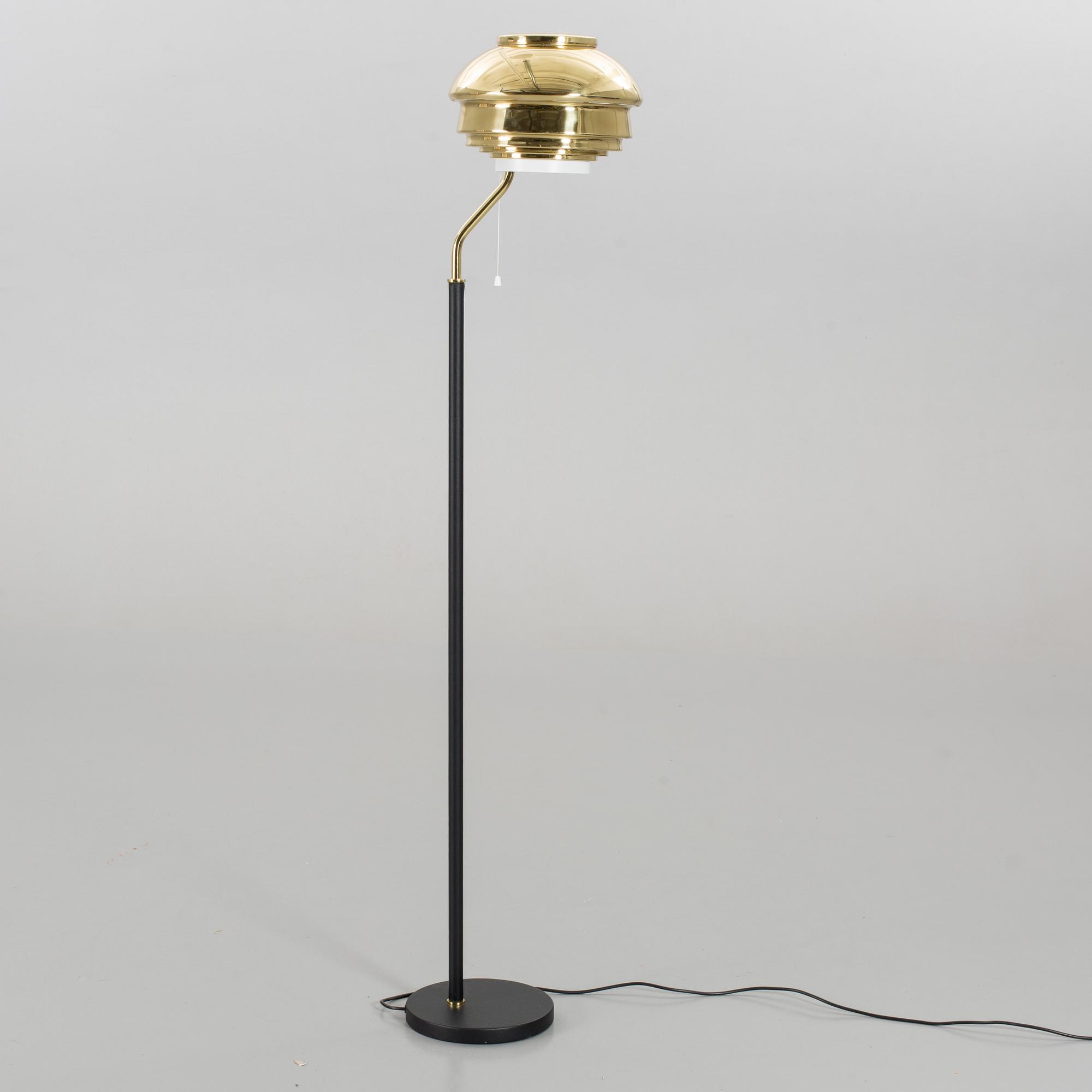 ALVAR AALTO, a "A808" Artek floor lamp.